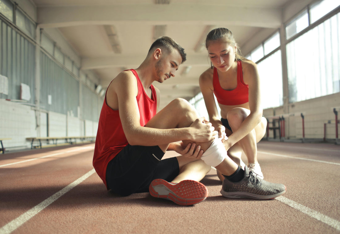 So unterstützt eine Kniebandage bei Sportverletzungen